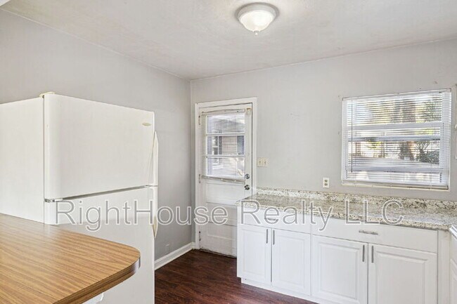 Photo - 420 Euclid Ave Unit Apt 1