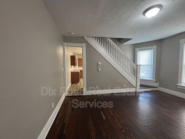 Photo - 67 S McGee St