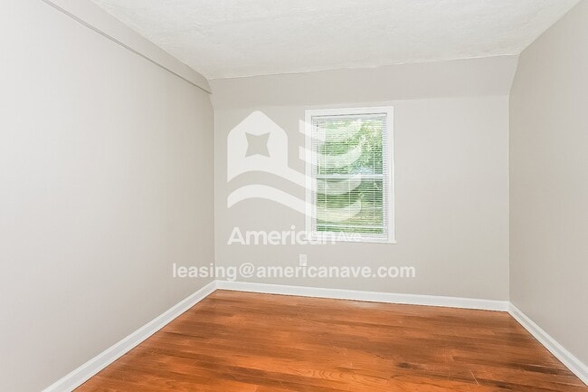 Photo - 3406 Seneca Ave