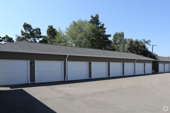 Emerald Reserve Lakewood
