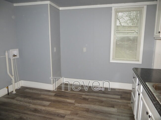 Photo - 191 Hampshire St Unit 1