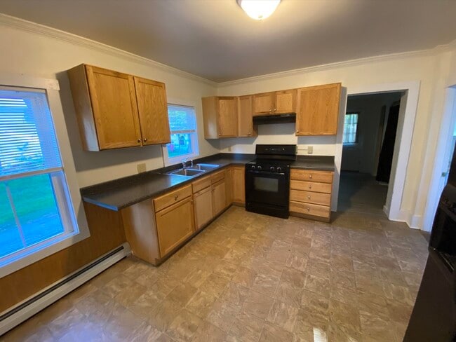 Photo - 35 Winchester Ct