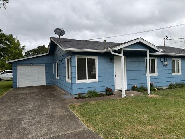 Photo - Updated two-bedroom one bathroom duplex with a fenced yard!
