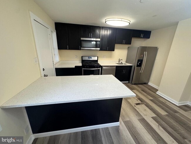 Photo - 7445 Edsworth Rd