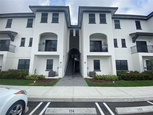 Photo - 15560 SW 136th St