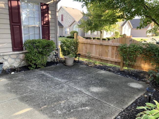 Photo - 8906 Linksway Dr