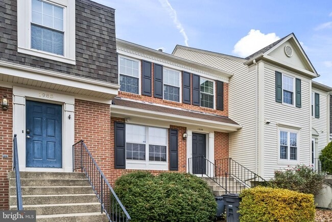 Building Photo - 1989 Bowline Loop