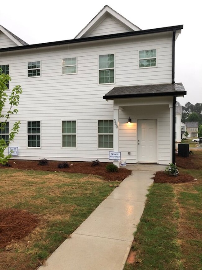 Move in ready townhome in Athens! - Move in ready townhome in Athens!