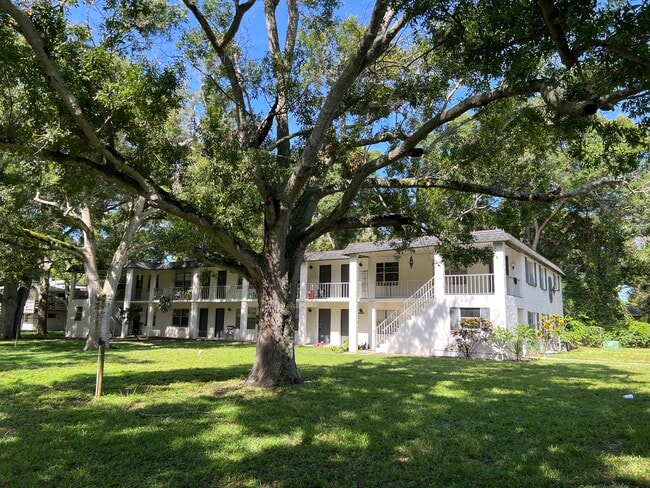 The Alcove - The Alcove Apartments
