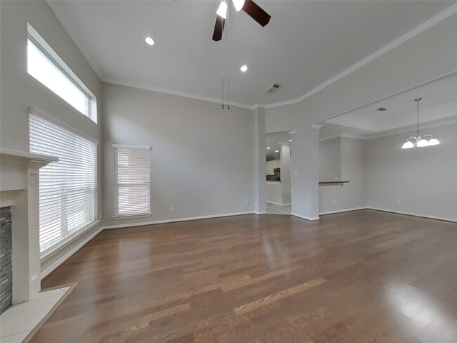 Photo - 6855 Tournament Dr