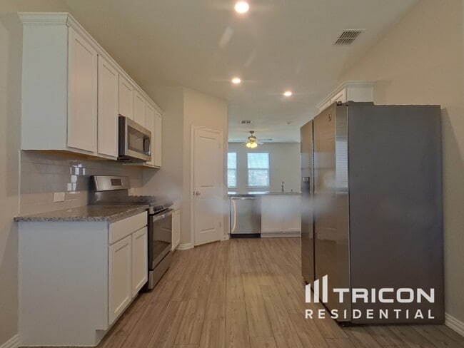 Photo - 2036 Charismatic Dr Casa