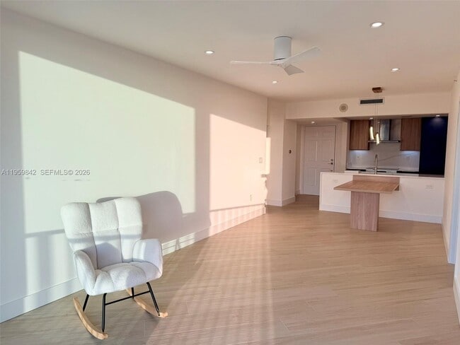 Photo - 3020 NE 32nd Ave Unidad 612