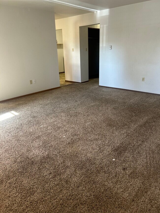 Photo - 4125 Van Buren Ave Unit 4131