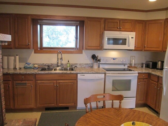 18 Waterman Rd Unit 1