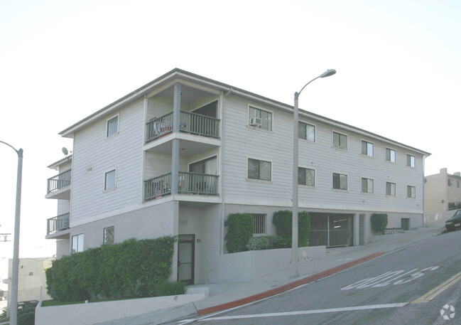 Building Photo - President Apartments