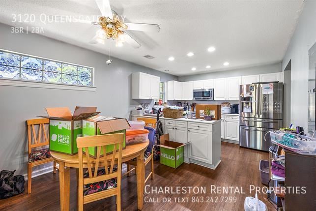 Photo - 3120 Queensgate Way