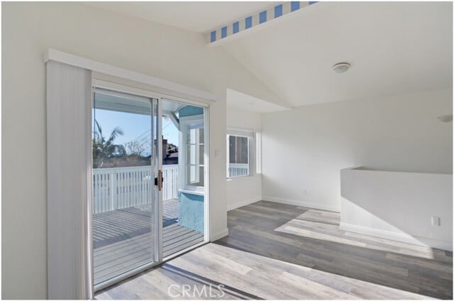 Photo - 31725 Virginia Way