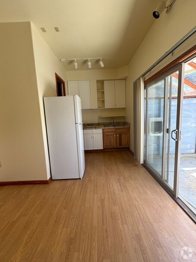 Building Photo - 1163 Aloha Way Unit B Rental