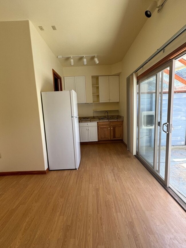 Photo - 1163 Aloha Way Apartamento Unidad B