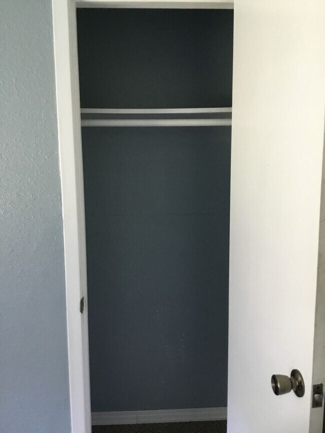 Photo - 1600 Kings Rd