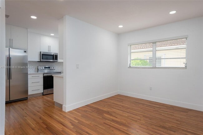 Photo - 1211 Sorolla Ave