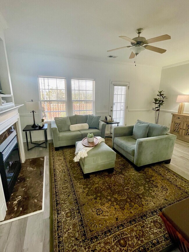 Photo - 1698 Low Country Pl