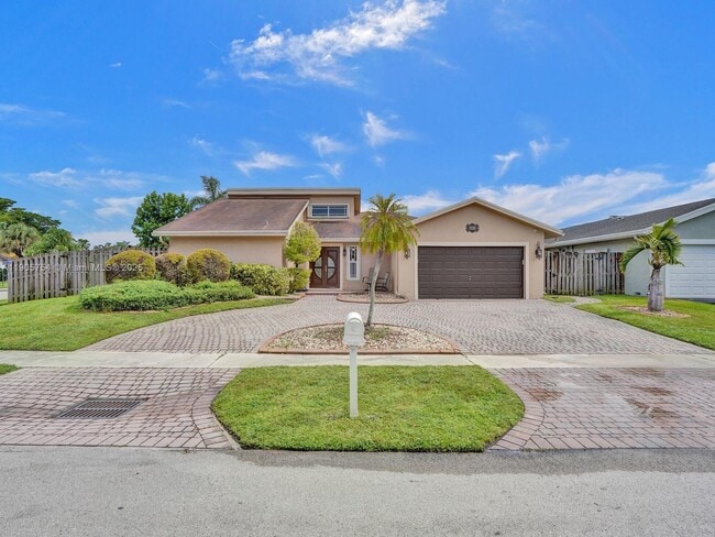 Photo - 9700 NW 33rd St