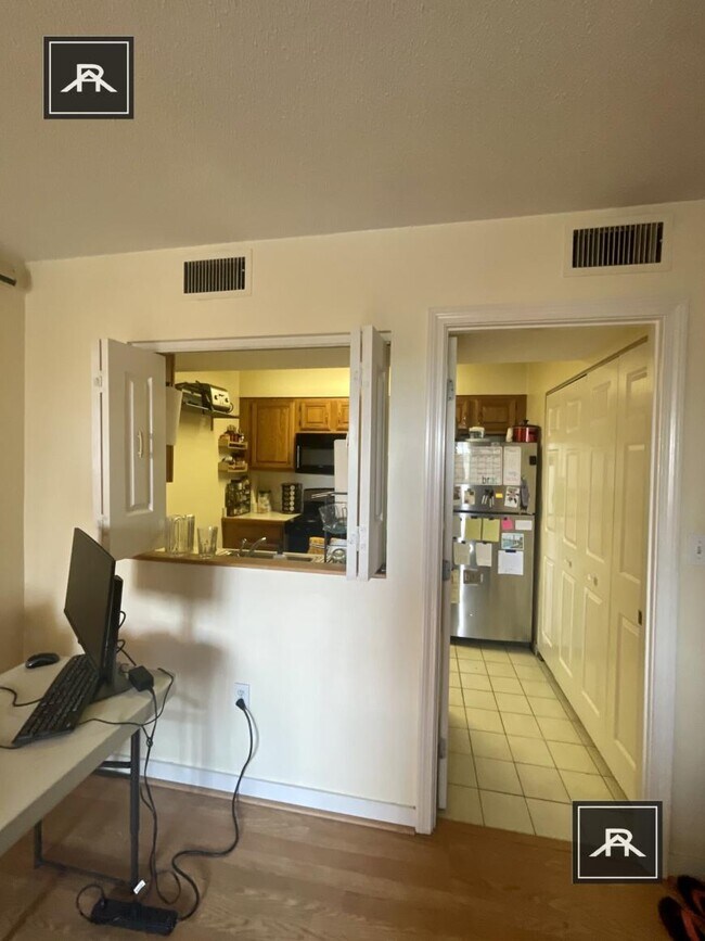 Building Photo - 2 bedroom in Allston MA 02134 Unit 507 Rental