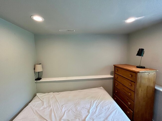 Photo - 3108 Moonbeam Cir S