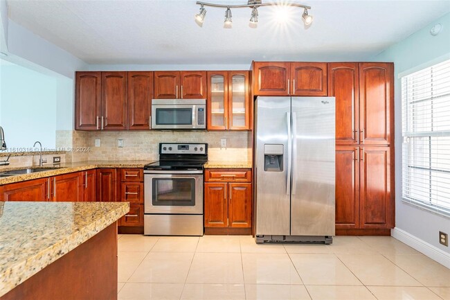 Photo - 8147 Southgate Blvd