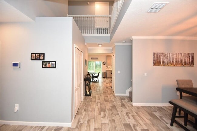 Photo - 124 Oakleaf Way