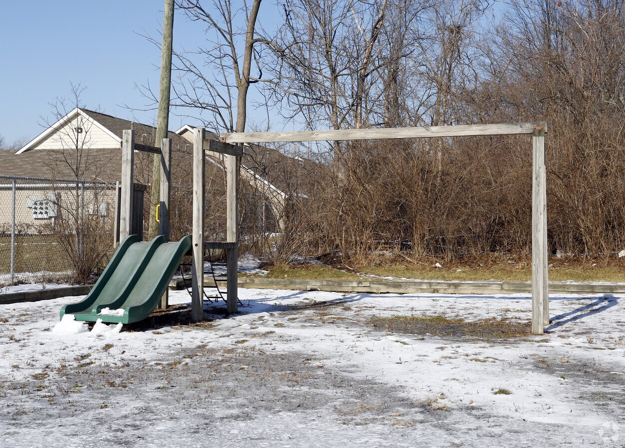 Photo - Roland Manor Apartments