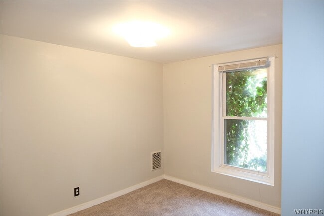 Photo - 82 Fargo Ave