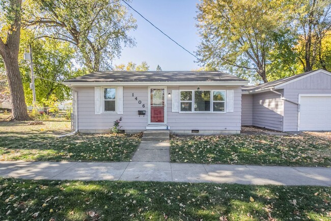 Spacious 2 Bedroom 1 Bathroom home - Spacious 2 Bedroom 1 Bathroom home