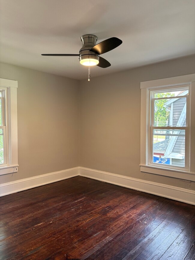 Photo - 332 W High St