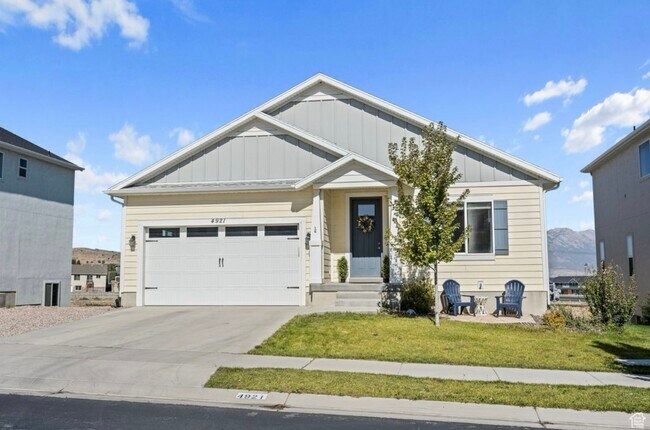 Photo - 4921 E Silver Ridge Rd