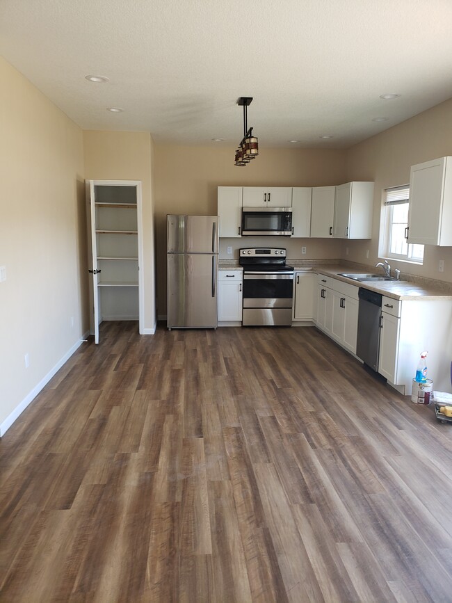 Kitchen - 1637 5th Street Rental