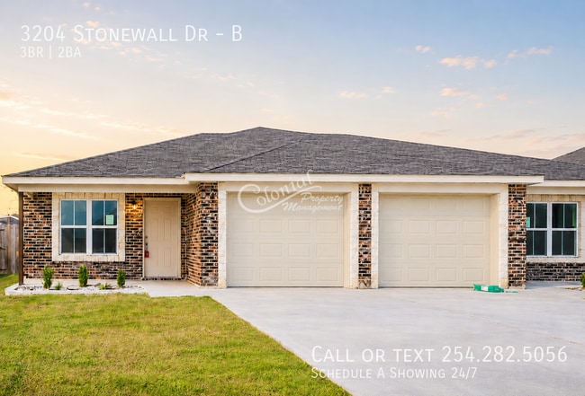 Building Photo - 3204 Stonewall Dr
