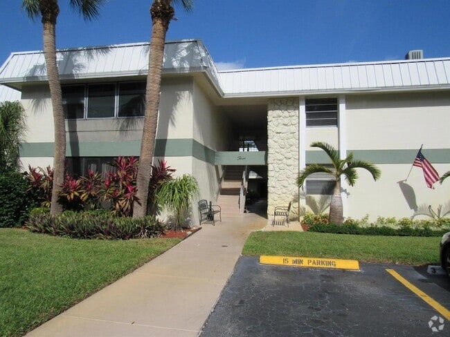 Building Photo - 2302 Sunrise Blvd Unit 105 Rental