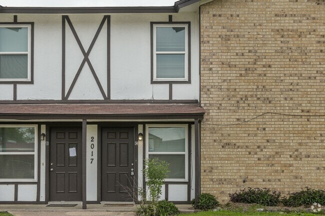 Building Photo - 2017 Paisley Dr Unit A Rental