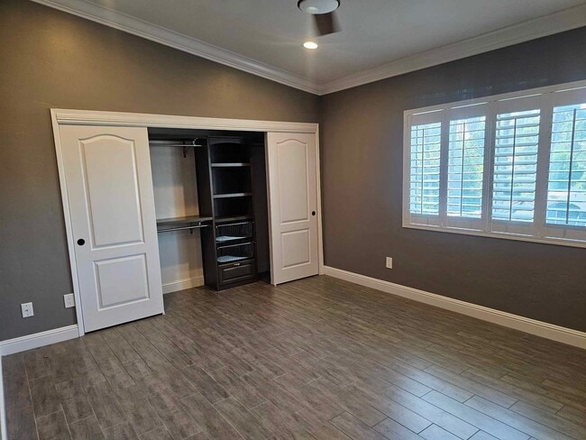 Photo - 2975 Robin Rd