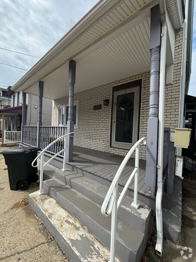 Building Photo - 410 Wyandotte St Unit Apartment 1