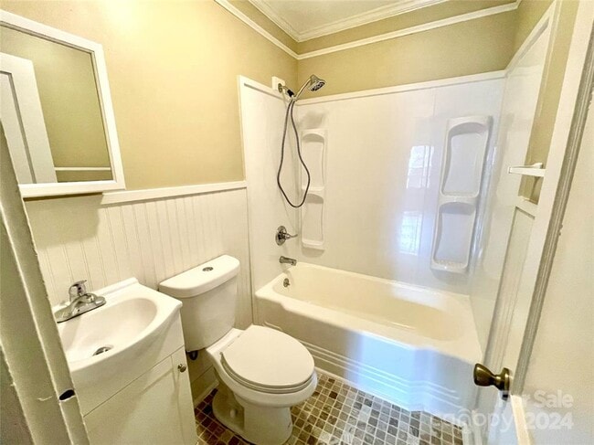 Photo - 338 Magnolia St NW