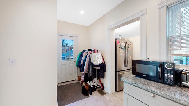 Photo - 62 Saunders St
