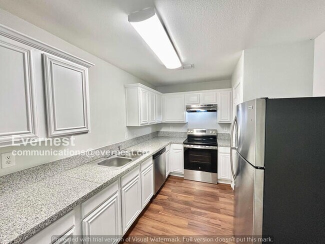 Photo - 256 Creek Cove Dr