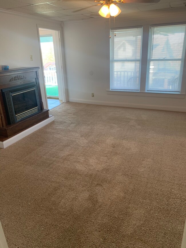 Photo - 412 Price St
