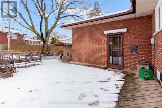 Photo - 44 Shrewsbury Square