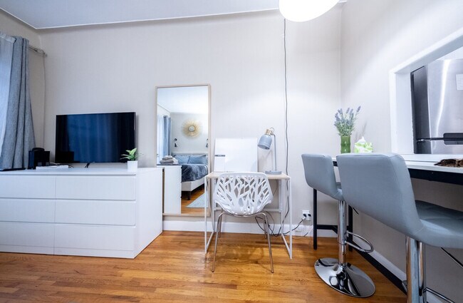 Photo - 328 E 74th St Unidad SI ID1032017P