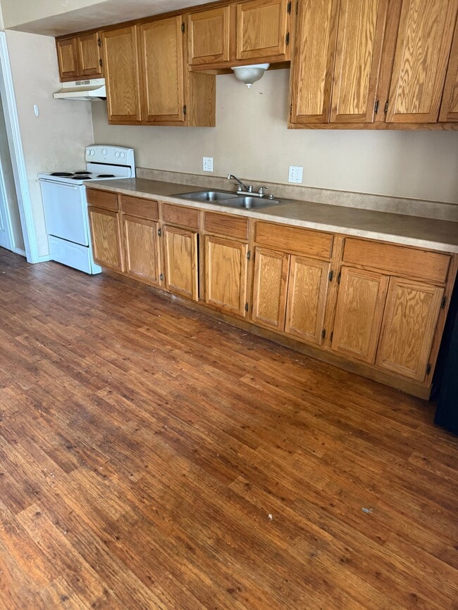 Photo - 750 Bonham St Unit 220