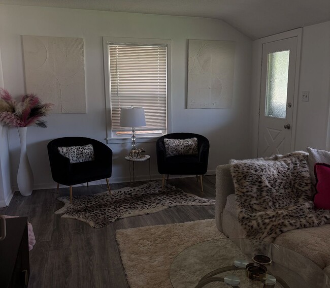 Photo - 222 Euclid Dr